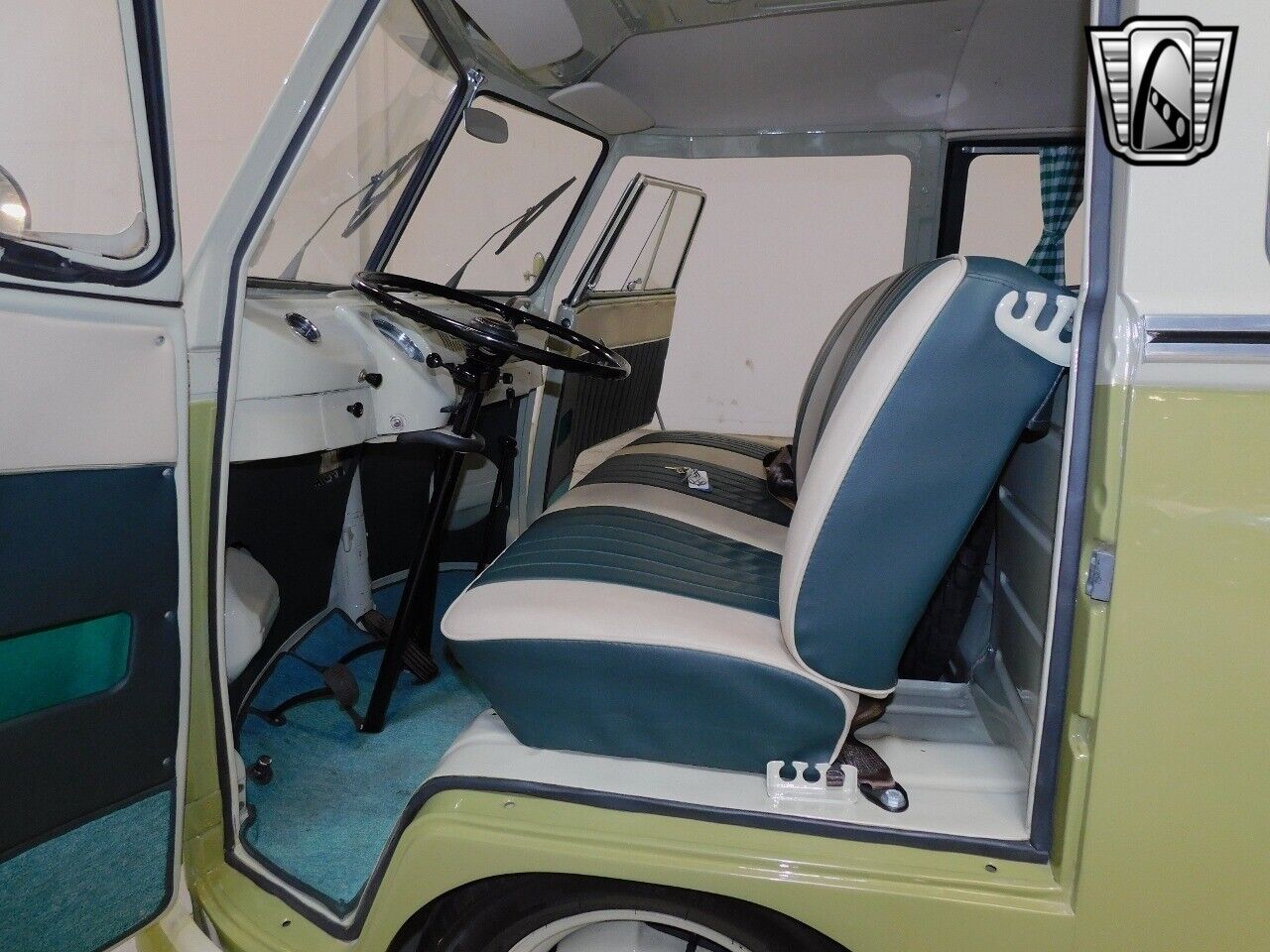 Volkswagen-Kombi-Cabriolet-1962-6