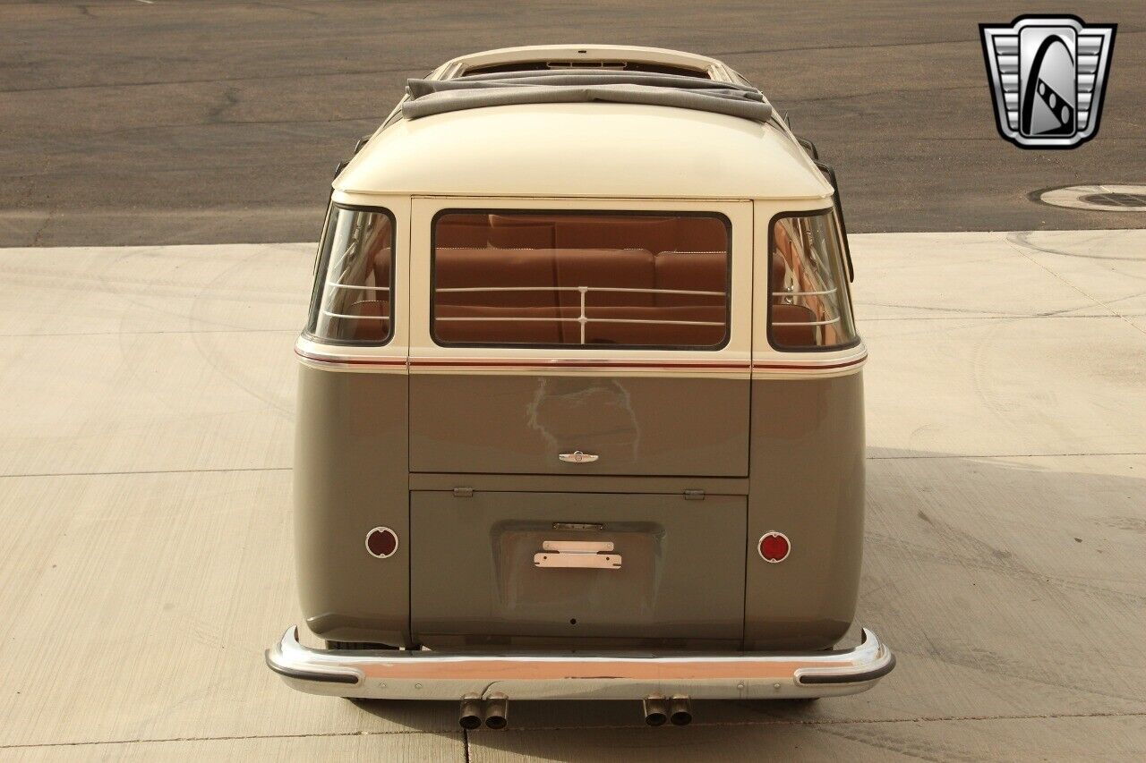 Volkswagen-Microbus-1958-11