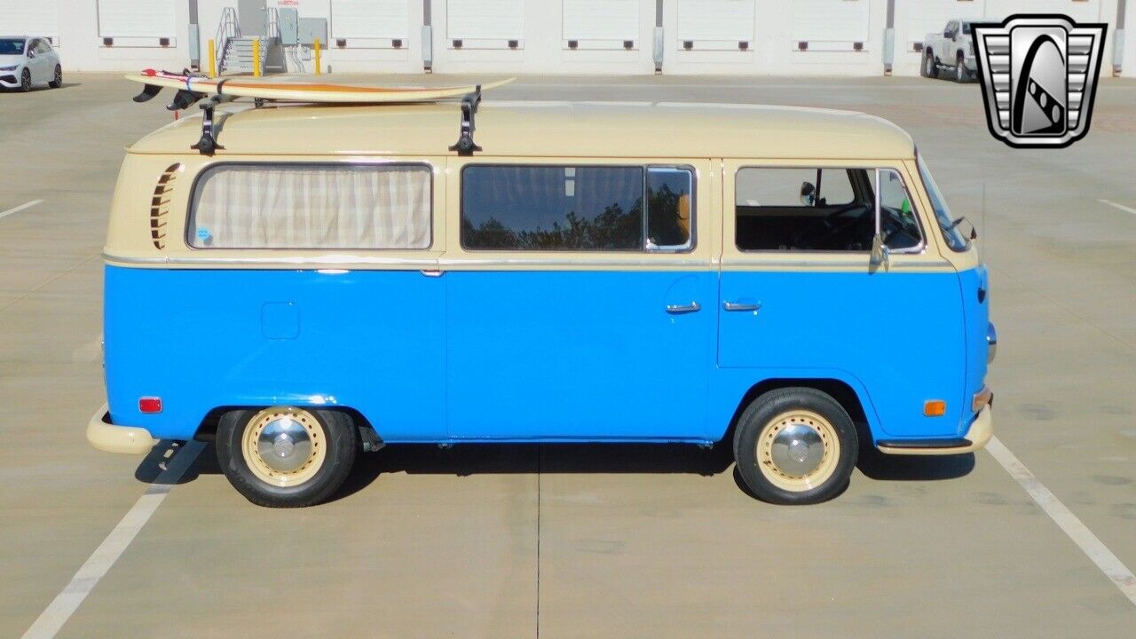 Volkswagen-Microbus-1971-8