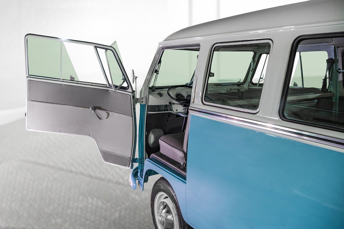 Volkswagen-Microbus-Van-1959-8