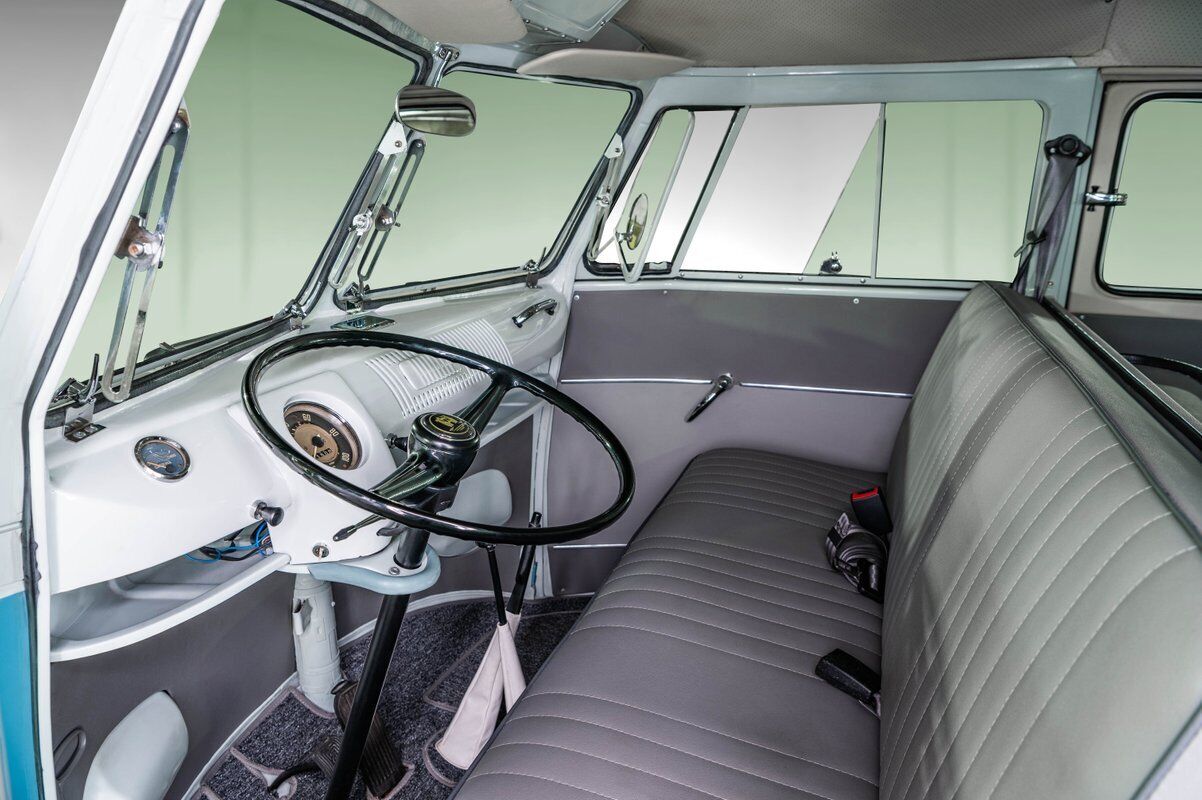 Volkswagen-Microbus-Van-1959-9