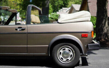 Volkswagen-Rabbit-Cabriolet-1984-4