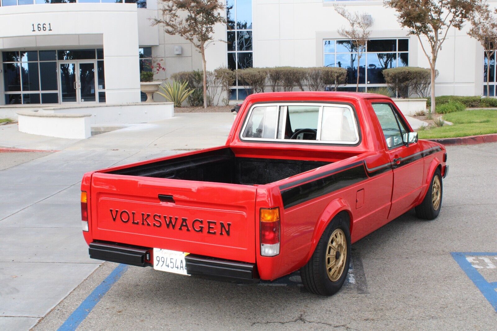 Volkswagen-Rabbit-Pickup-1980-10