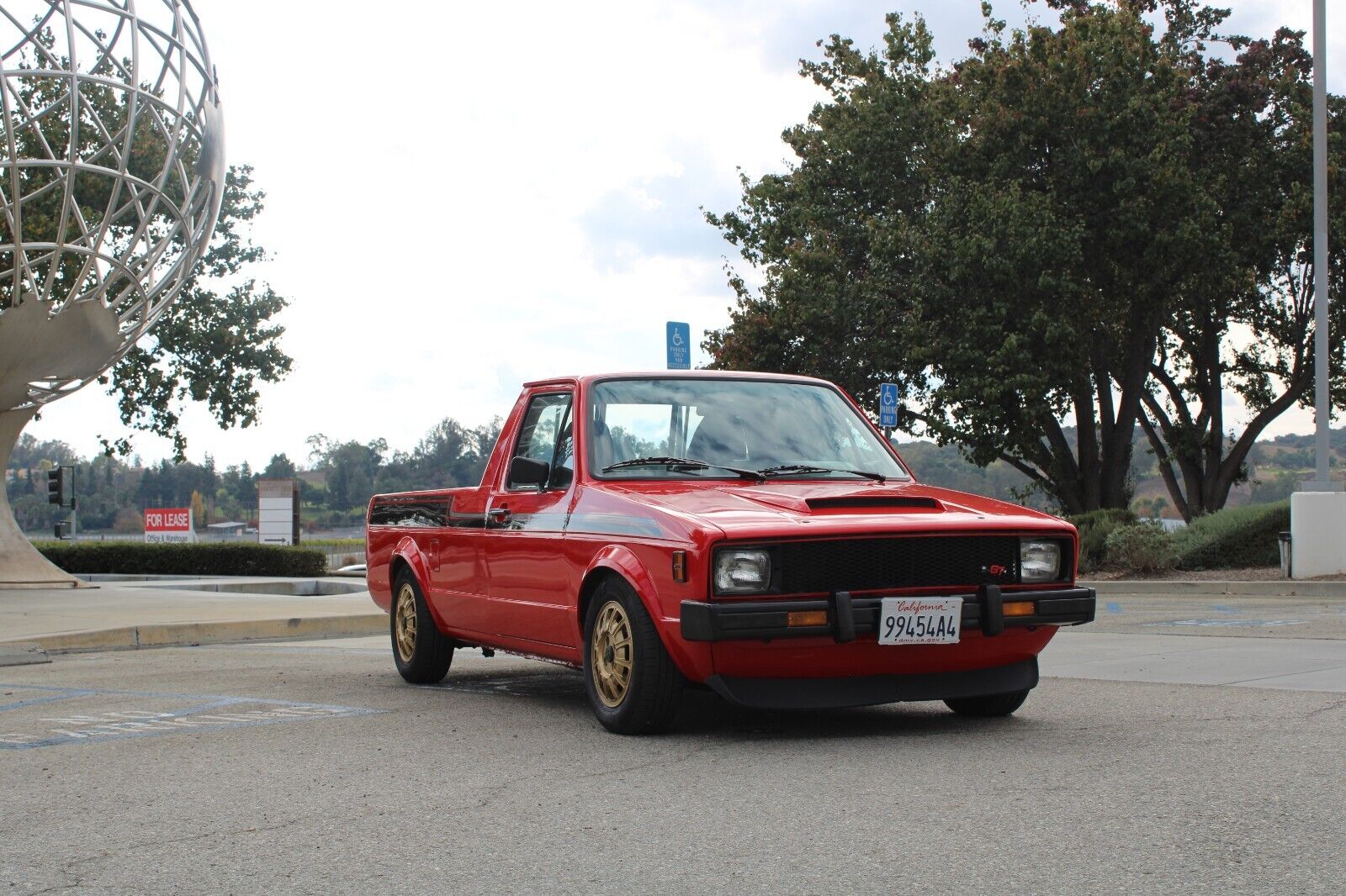 Volkswagen-Rabbit-Pickup-1980-2