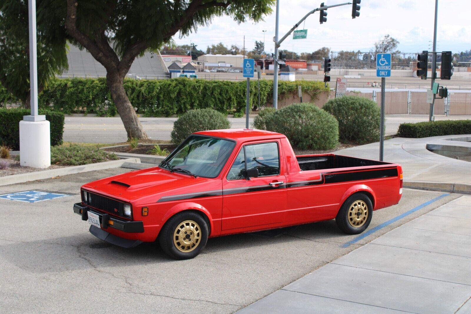 Volkswagen-Rabbit-Pickup-1980-25