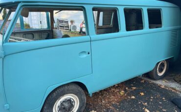 Volkswagen-Split-window-bus-1965-5