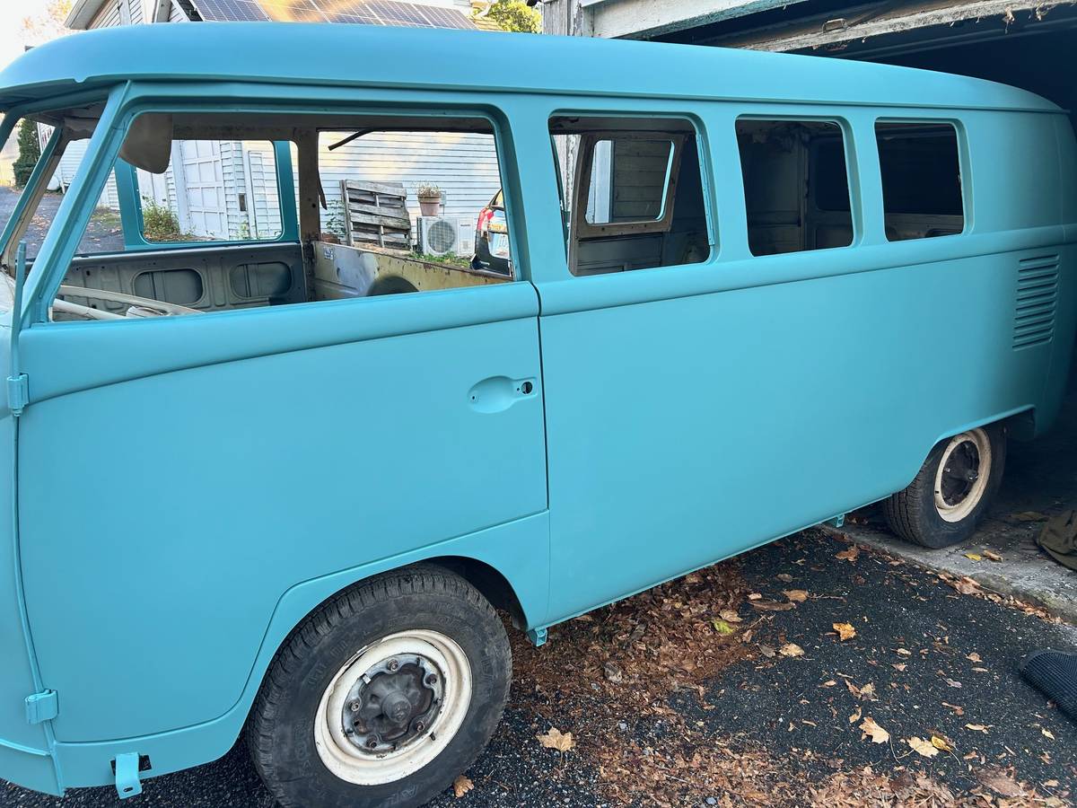 Volkswagen-Split-window-bus-1965-5