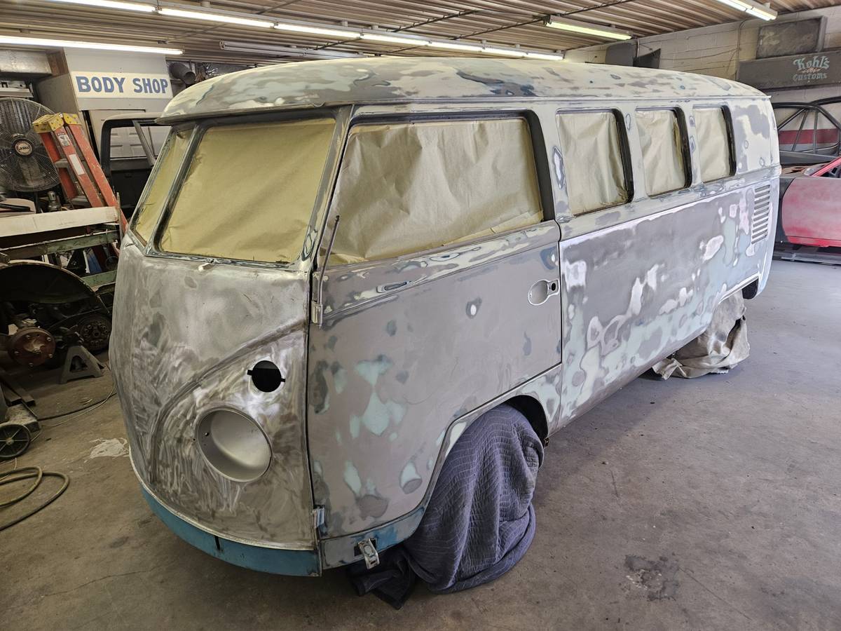 Volkswagen-Split-window-bus-1965-7