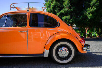 Volkswagen-Super-Beetle-1972-4