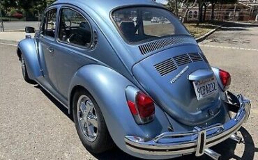 Volkswagen-Super-Beetle-1972-8