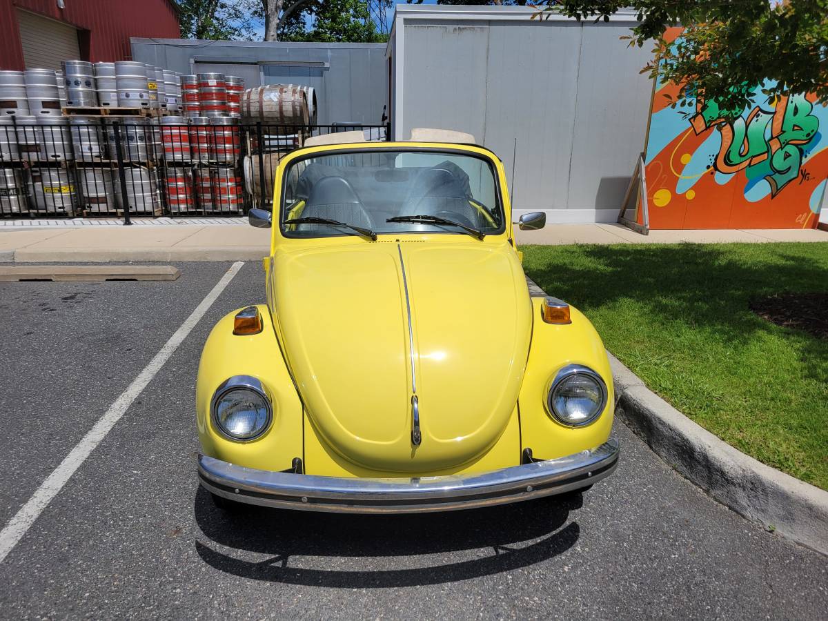 Volkswagen-Super-beetle-1973