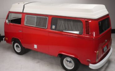 Volkswagen-T2B-Camper-Van-1973-8