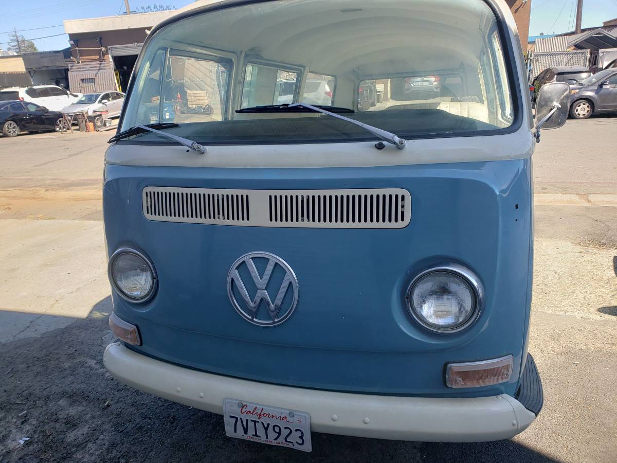 Volkswagen-Type-w-buss-1969-3