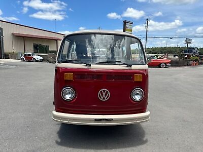 Volkswagen-Van-1979-2