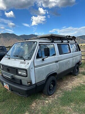 Volkswagen-Vanagon-1988-1