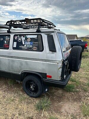 Volkswagen-Vanagon-1988-3