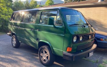 Volkswagen-Vanagon-1990