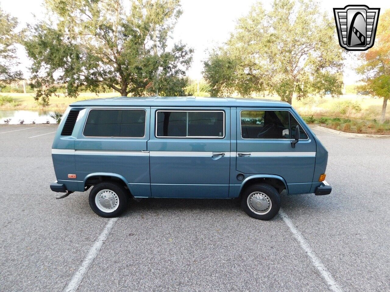 Volkswagen-Vanagon-Bus-1986-7