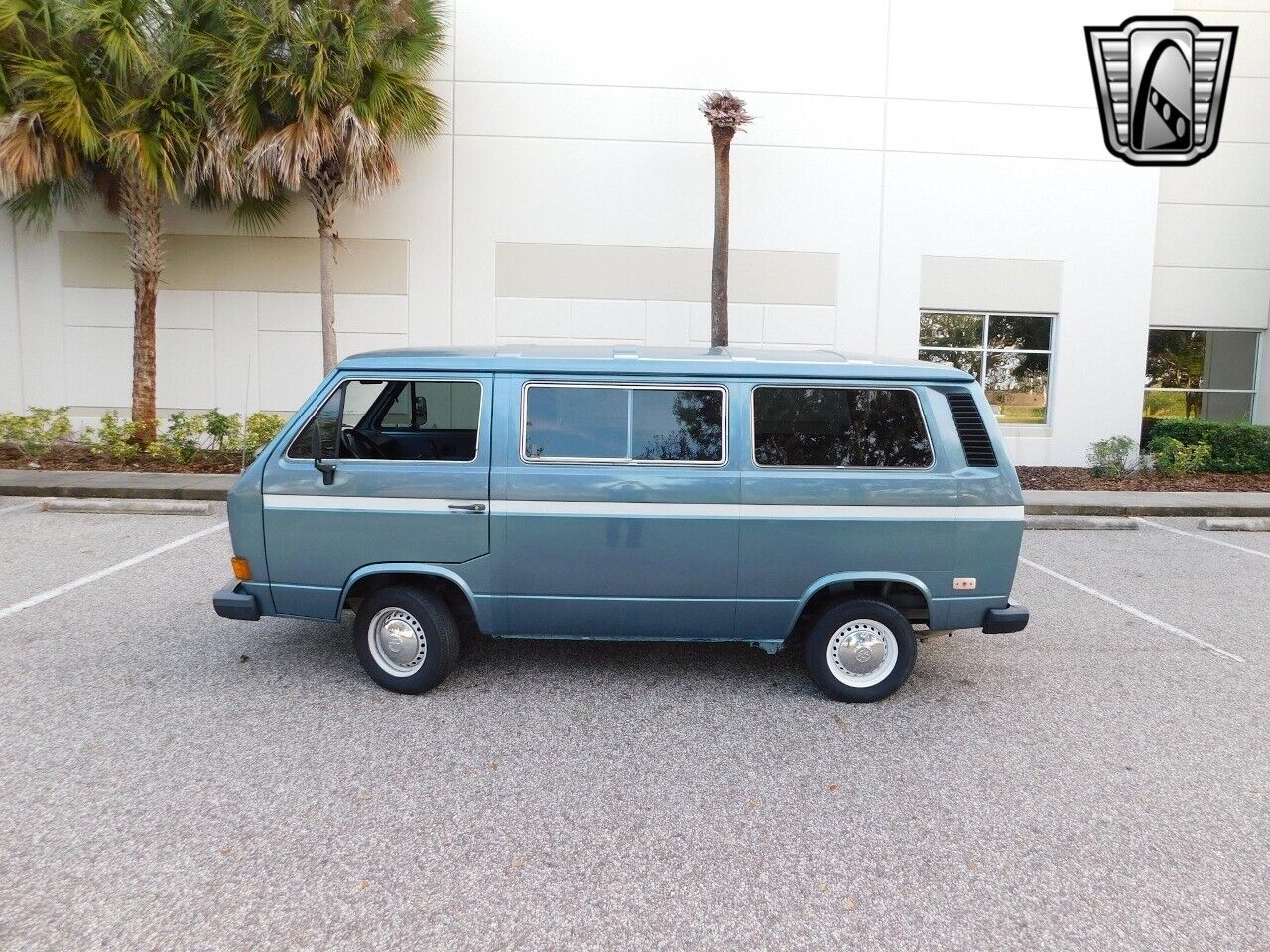 Volkswagen-Vanagon-Bus-1986-9