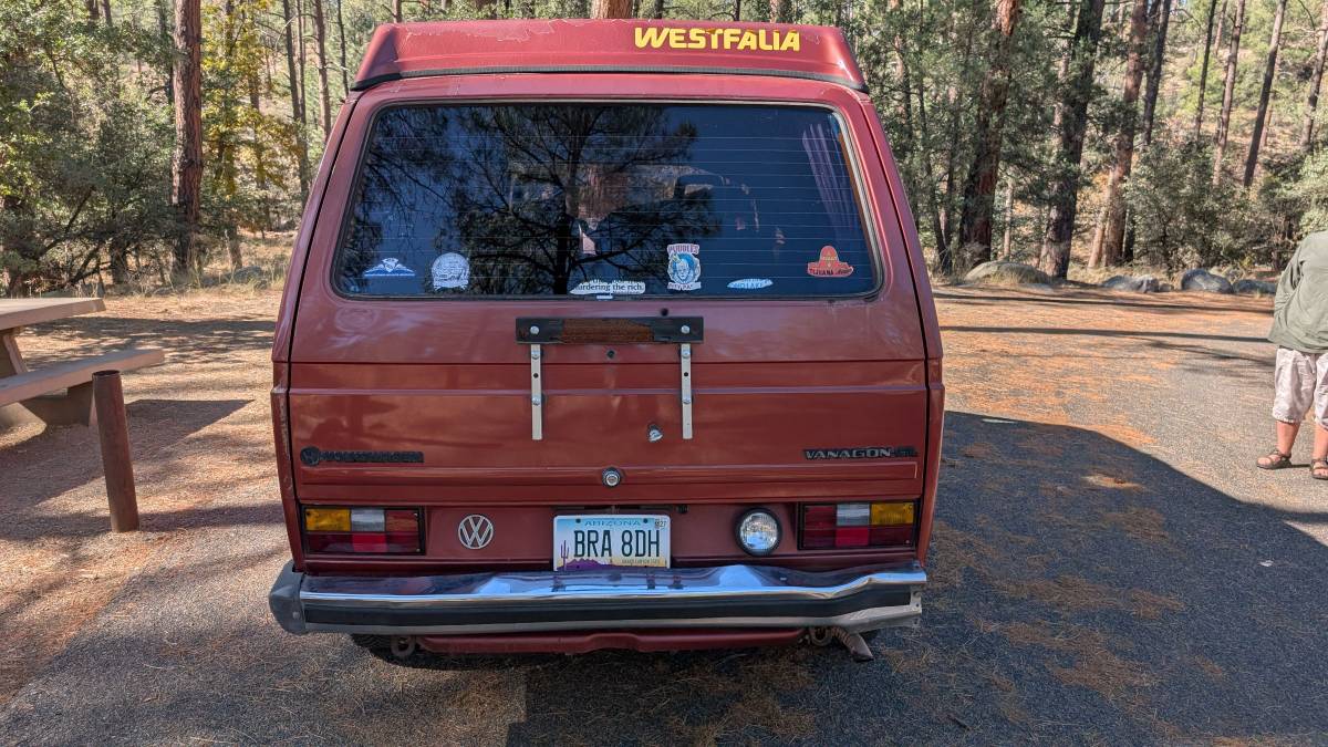 Volkswagen-Vanagon-camper-1987-5