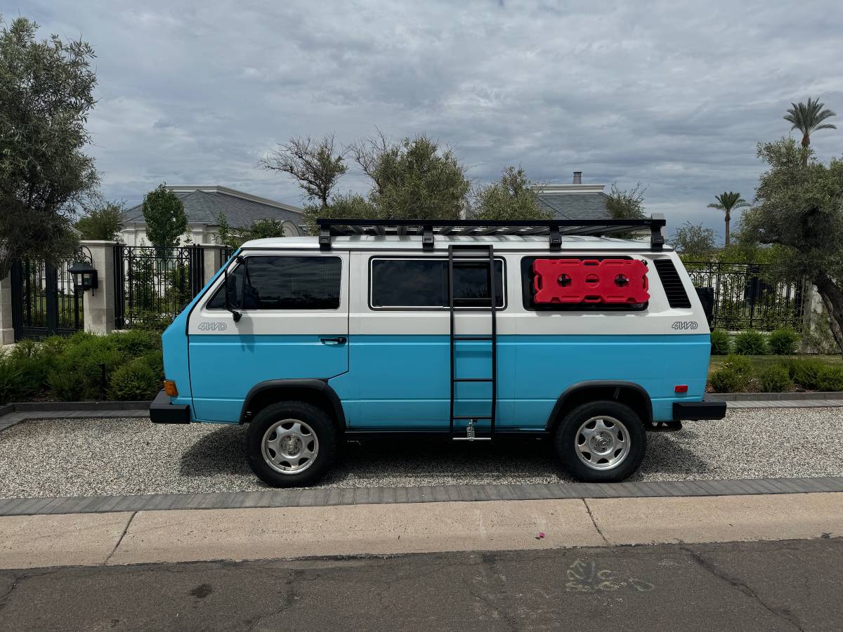 Volkswagen-Vanagon-syncro-1989-13