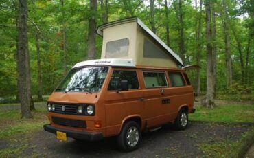 Volkswagen-Vanagon-westfalia-1984-1