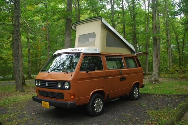 Volkswagen-Vanagon-westfalia-1984-1