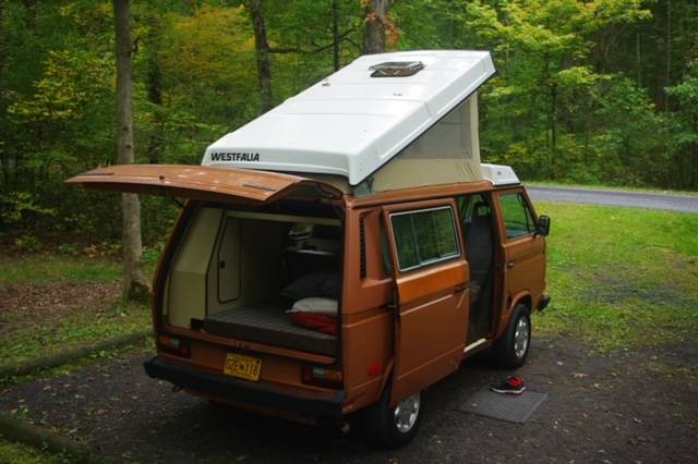 Volkswagen-Vanagon-westfalia-1984-16