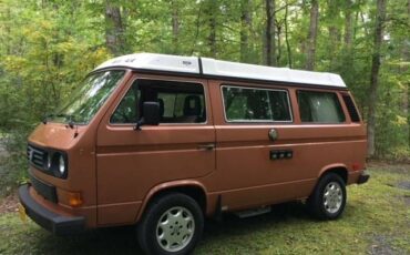 Volkswagen-Vanagon-westfalia-1984-2