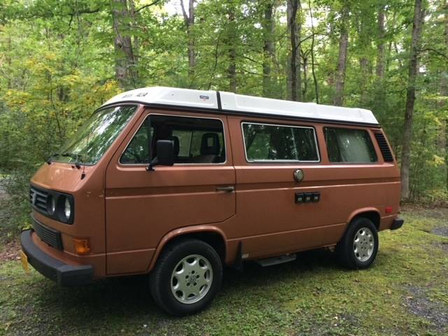 Volkswagen-Vanagon-westfalia-1984-2