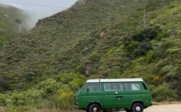 Volkswagen-Vanagon-westfalia-1984