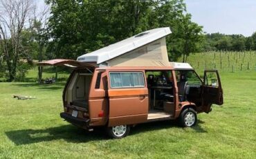 Volkswagen-Vanagon-westfalia-1984-5