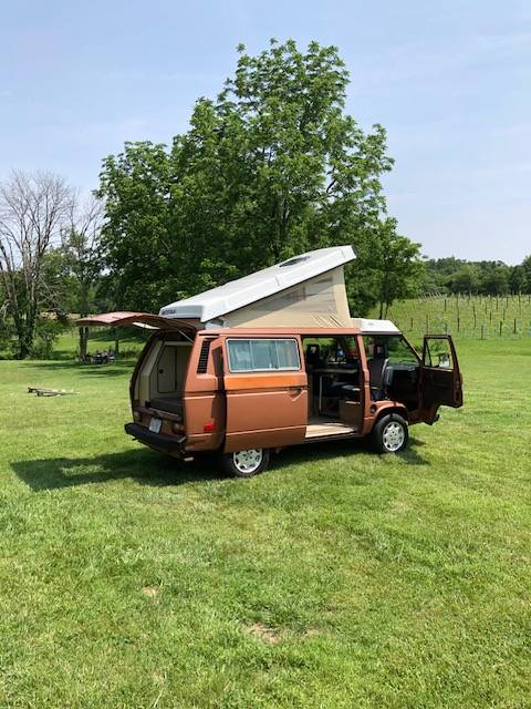 Volkswagen-Vanagon-westfalia-1984-5