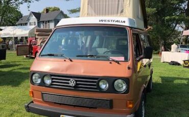 Volkswagen-Vanagon-westfalia-1984-7