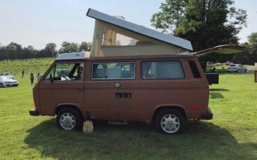 Volkswagen-Vanagon-westfalia-1984-9