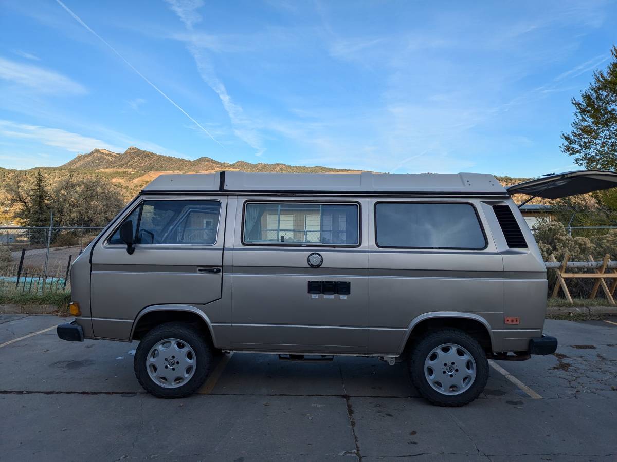 Volkswagen-Vanagon-westfalia-1987-5