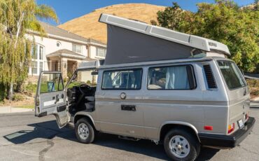 Volkswagen-Vanagon-westfalia-1990-12