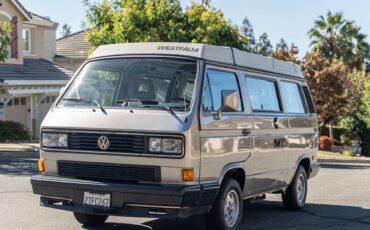 Volkswagen-Vanagon-westfalia-1990-18