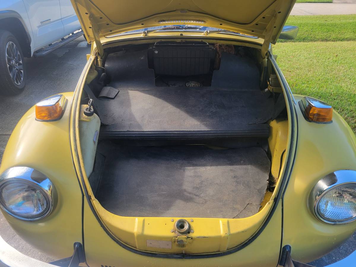 Volkswagen-Vw-super-beetle-1972-10