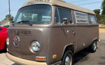 Volkswagen-Westfalia-1972