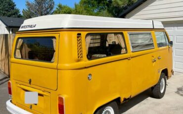 Volkswagen-Westfalia-1976-4