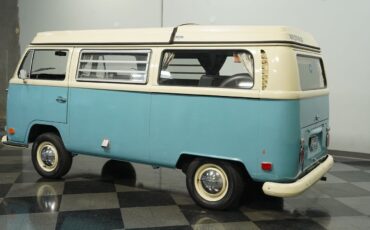 Volkswagen-Westfalia-Camper-1970-6