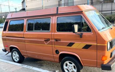 Volkswagen-Westfalia-vanagon-1983-2