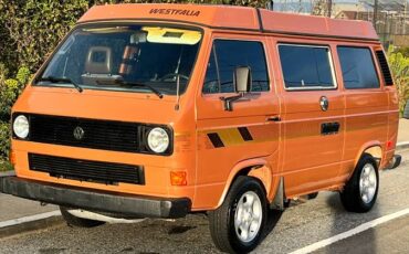 Volkswagen-Westfalia-vanagon-1983