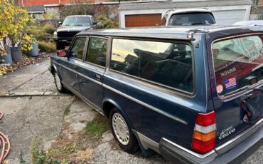 Volvo-240dl-wagon-1989-3