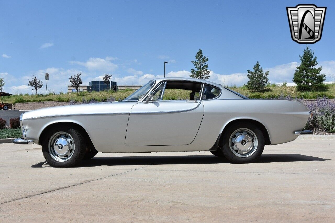 Volvo-P1800-S-Coupe-1965-3