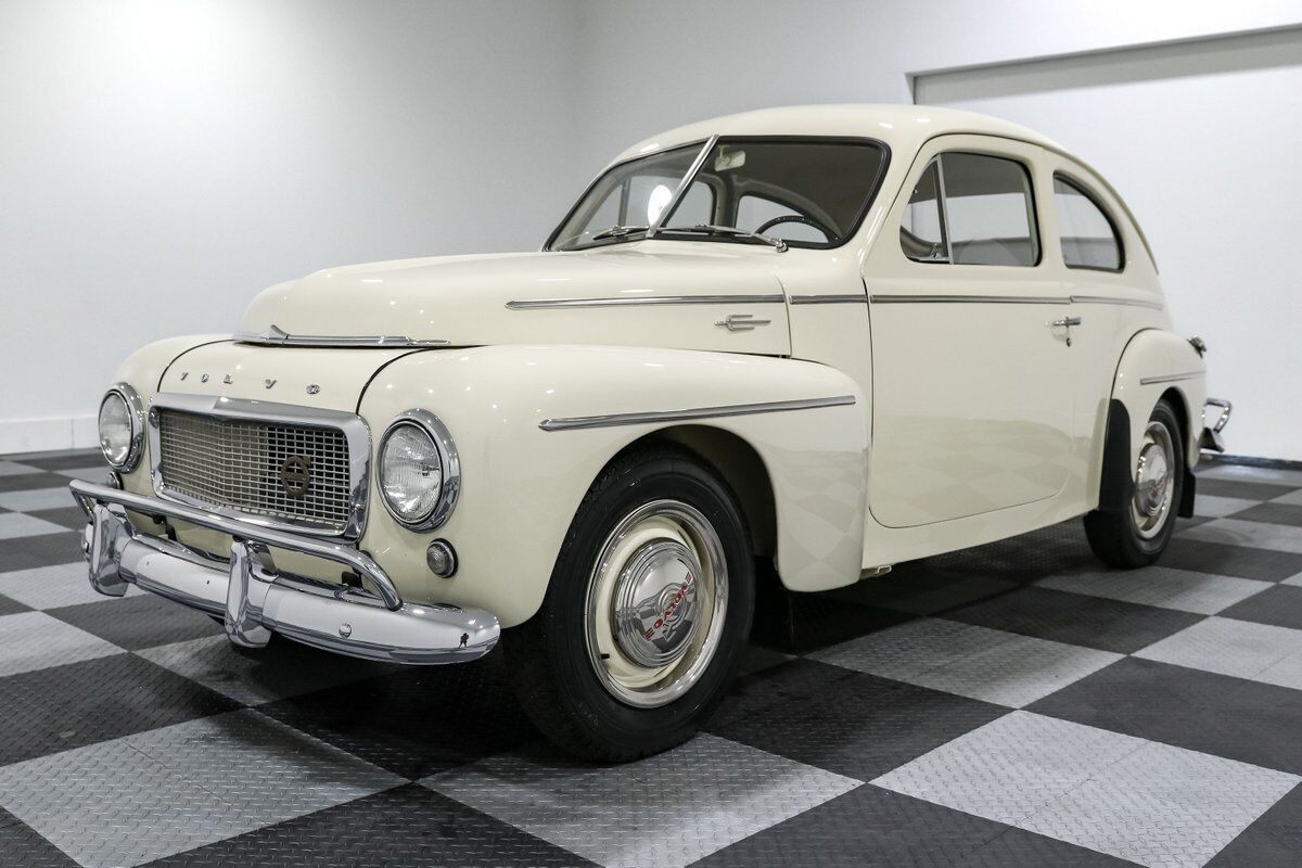 Volvo-PV444-Coupe-1958-2