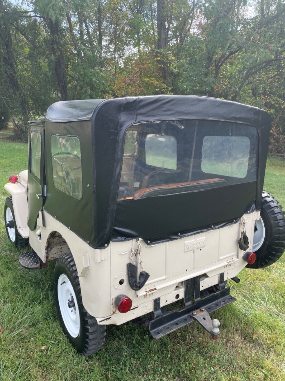 Willys-CJ2A-Cabriolet-1947-4