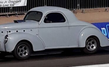 Willys-Coupe-1940-2