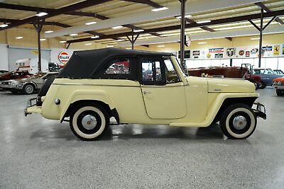 Willys-Jeepster-1949-3